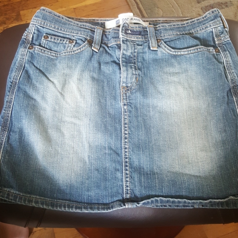 Gap denim jean mini shirt size 6 womens